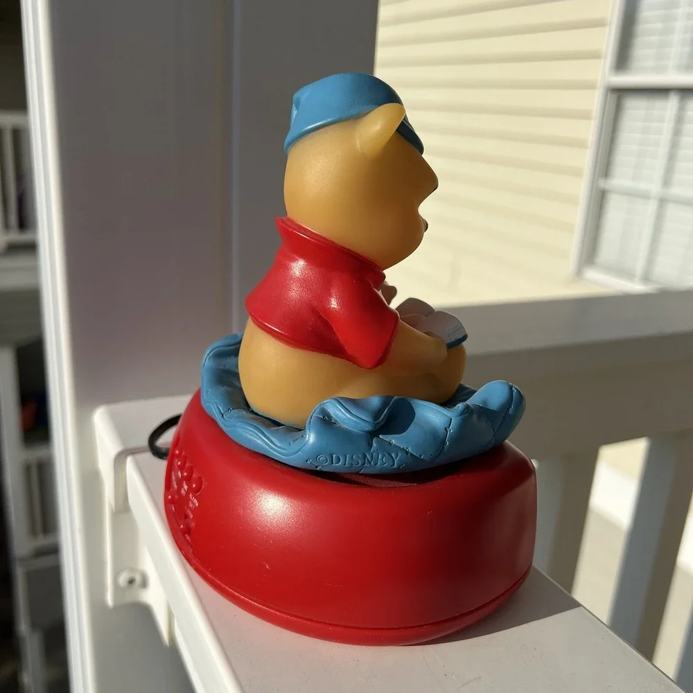 VTG Disney Fantasma Winnie The Pooh  Piglet Night Light Alarm Digital Works
